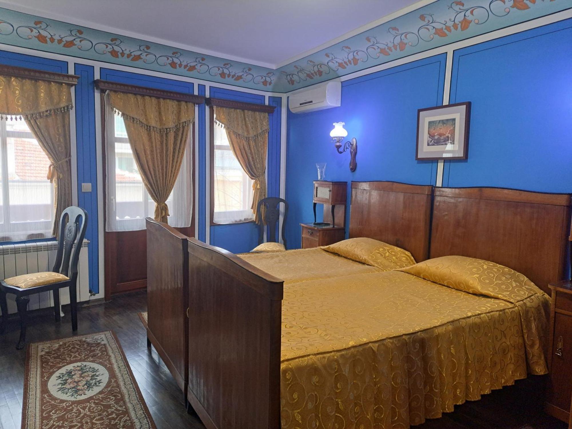 Family Hotel At Renaissance Square Plovdiv Exteriér fotografie